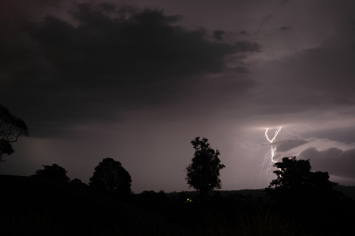 lightning lightning_bolts : McLeans Ridges, NSW   3 January 2006