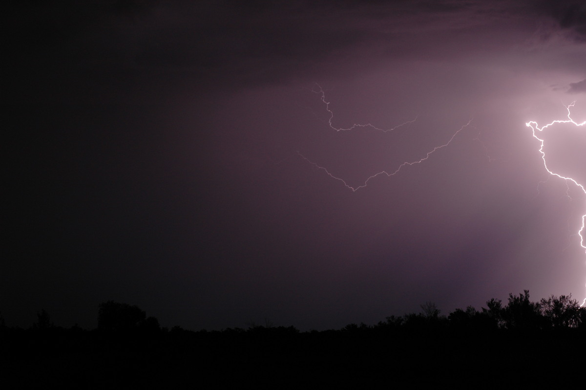 lightning lightning_bolts : near Bonshaw, NSW   4 February 2006