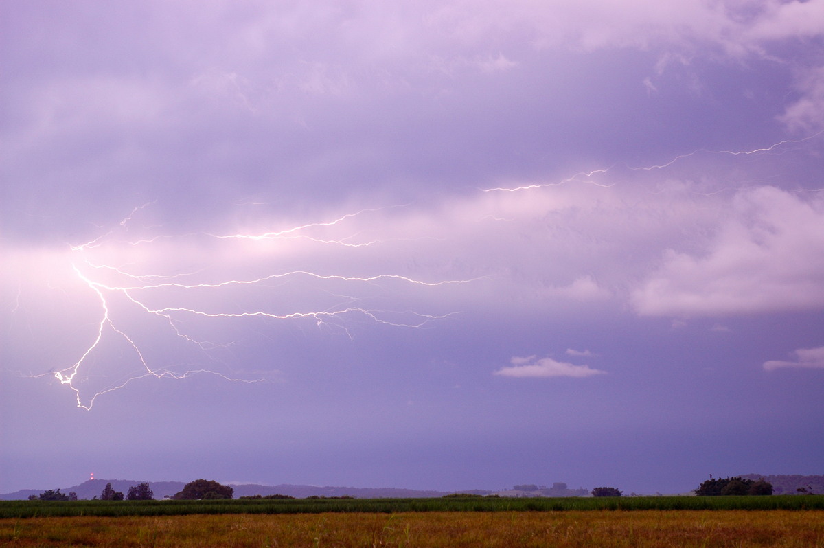 lightning lightning_bolts : Woodburn, NSW   13 February 2006