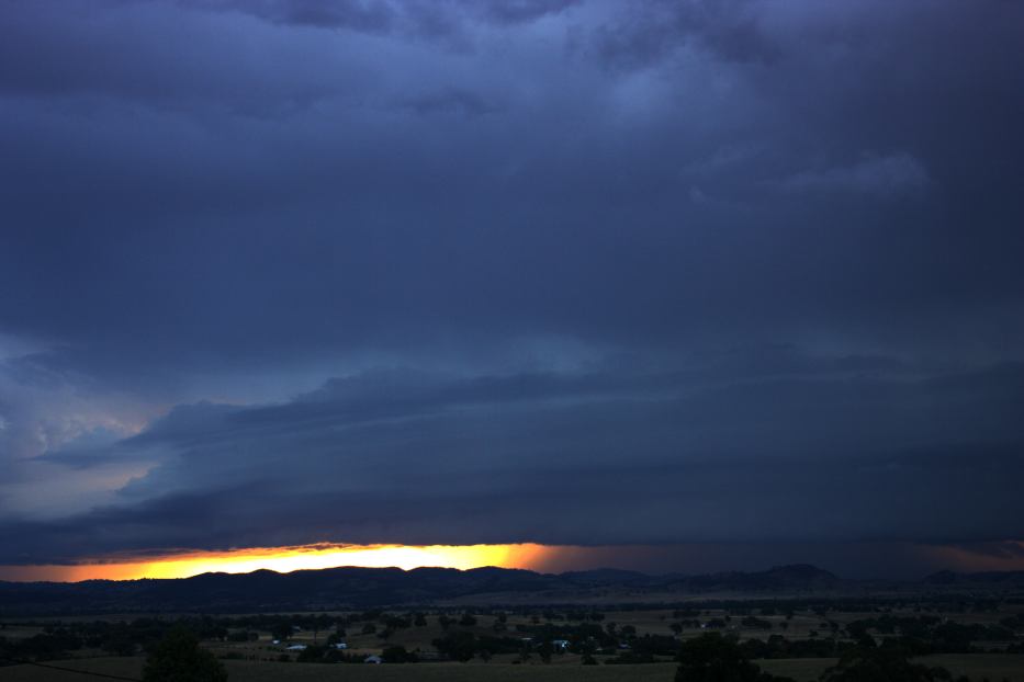 shelfcloud shelf_cloud : Gulgong, NSW   16 February 2006