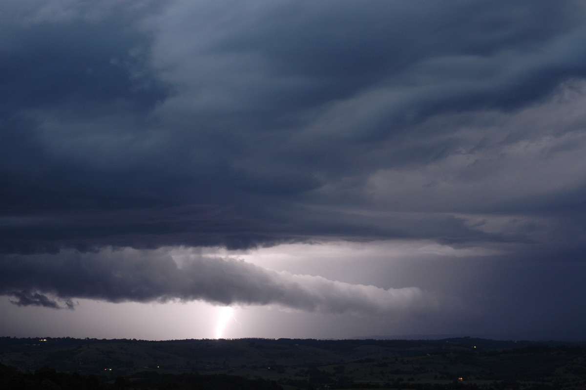 lightning lightning_bolts : McLeans Ridges, NSW   4 April 2006