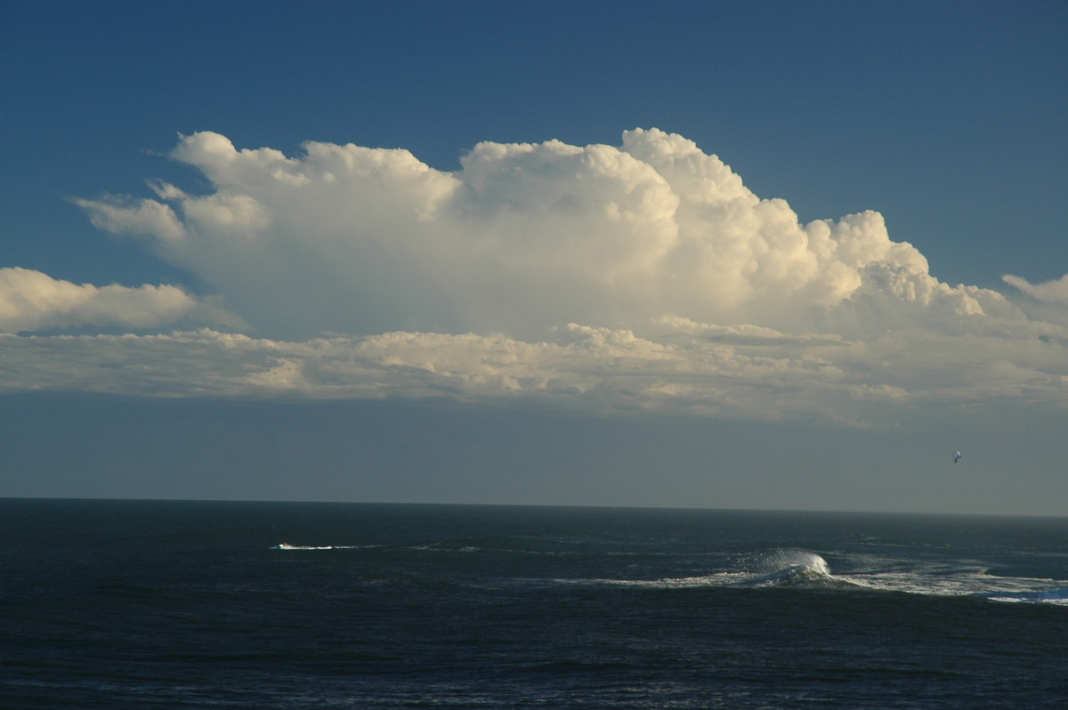 thunderstorm cumulonimbus_calvus : Ballina, NSW   15 April 2006