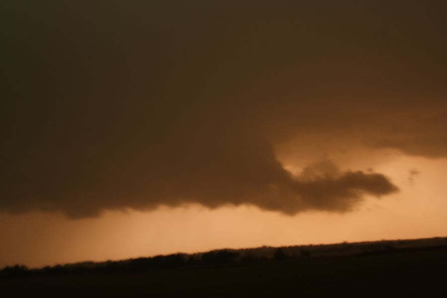 cumulonimbus supercell_thunderstorm : Chickasha, Oklahoma, USA   24 April 2006