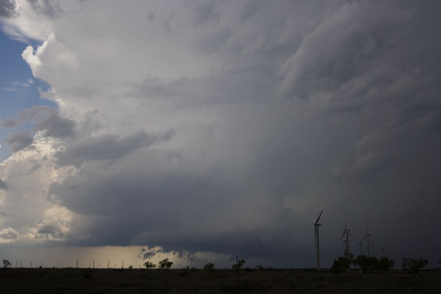 cumulonimbus thunderstorm_base : Sweetwater, Texas, USA   28 April 2006