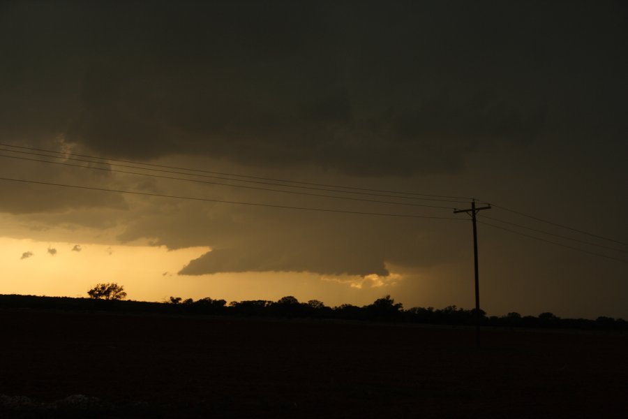 wallcloud thunderstorm_wall_cloud : Jayton, Texas, USA   3 May 2006