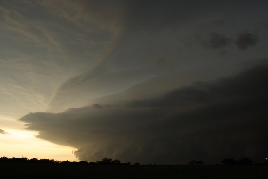 cumulonimbus supercell_thunderstorm : Jayton, Texas, USA   3 May 2006