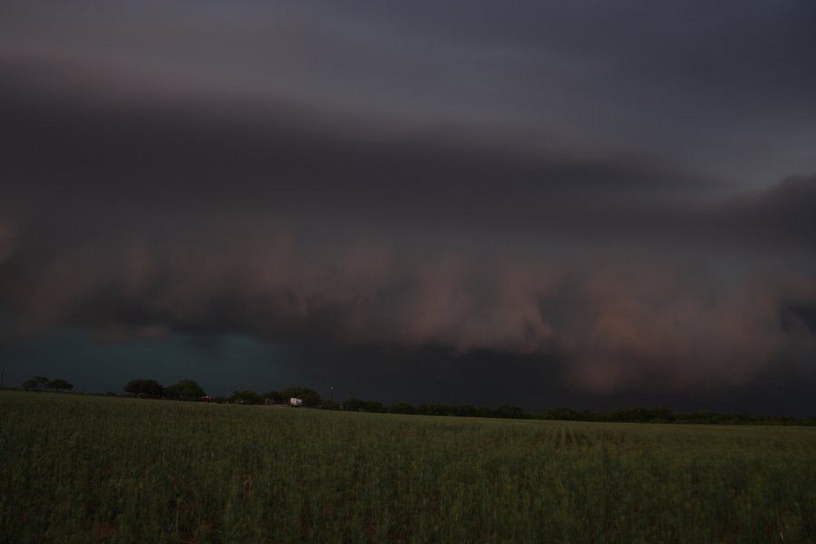 cumulonimbus supercell_thunderstorm : Jayton, Texas, USA   3 May 2006