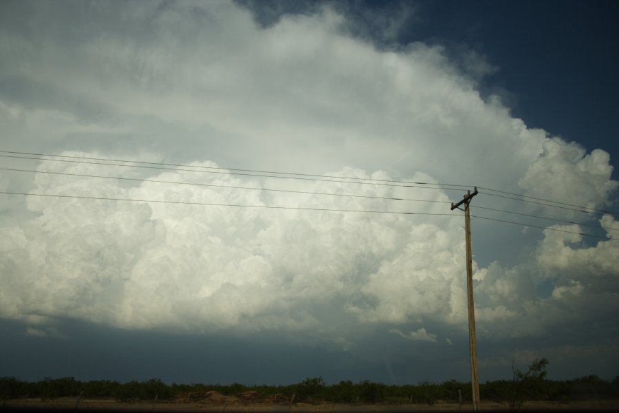 thunderstorm cumulonimbus_incus : SE of Odessa, Texas, USA   4 May 2006