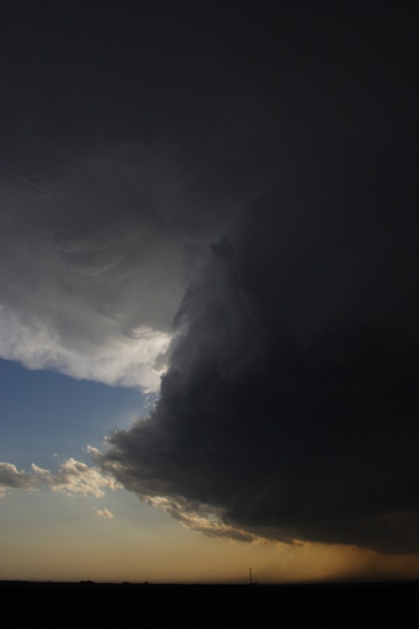 cumulonimbus thunderstorm_base : Patricia, Texas, USA   5 May 2006