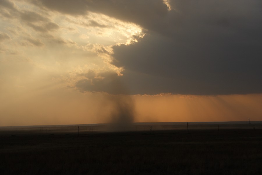 cumulonimbus thunderstorm_base : Patricia, Texas, USA   5 May 2006