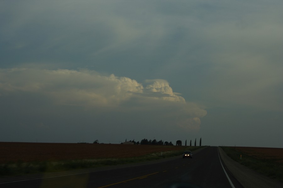 pileus pileus_cap_cloud : S of Lamesa, Texas, USA   7 May 2006