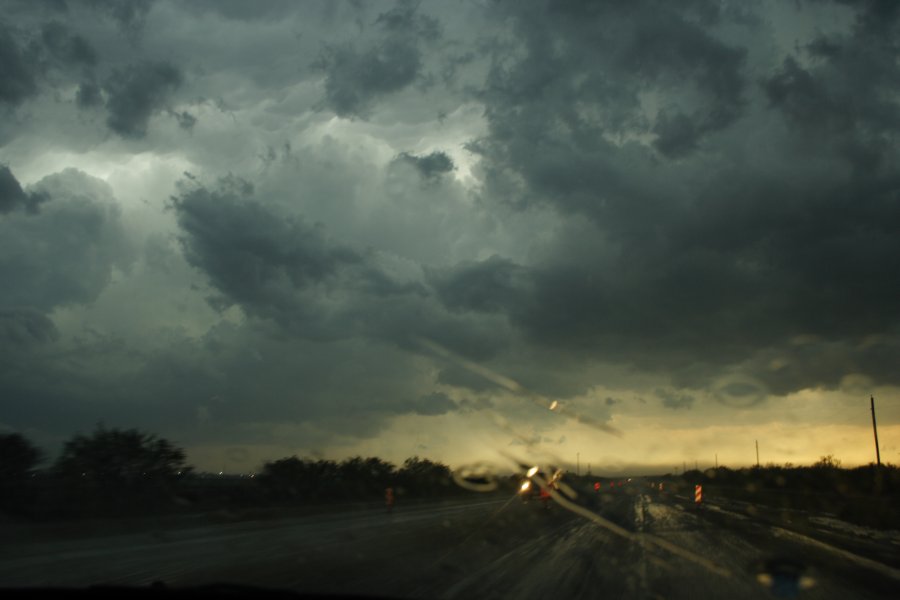 cumulonimbus thunderstorm_base : Del Rio, Texas, USA   14 May 2006