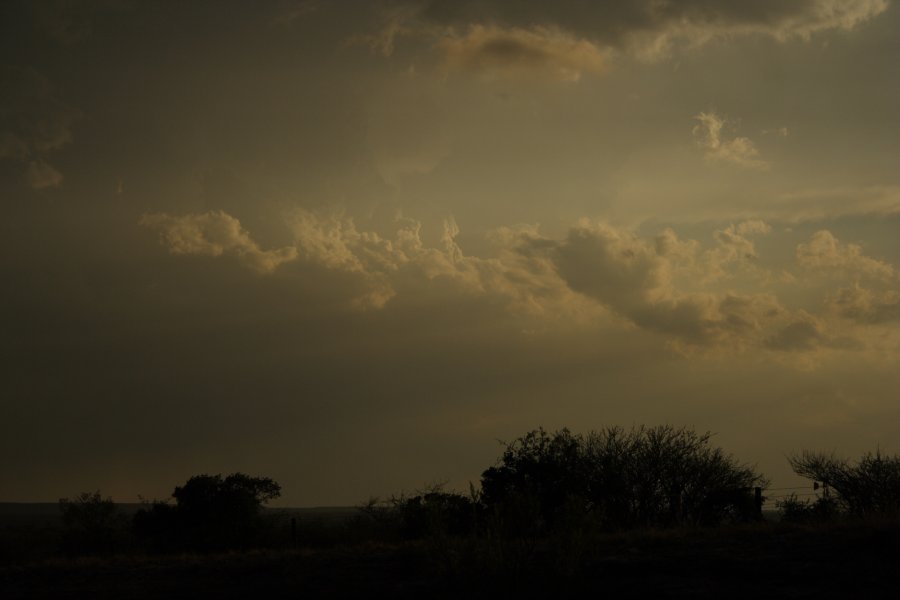 thunderstorm cumulonimbus_incus : N of Del Rio, Texas, USA   14 May 2006