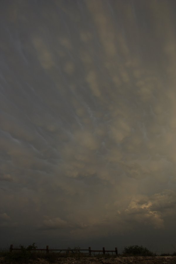 mammatus mammatus_cloud : Del Rio, Texas, USA   14 May 2006