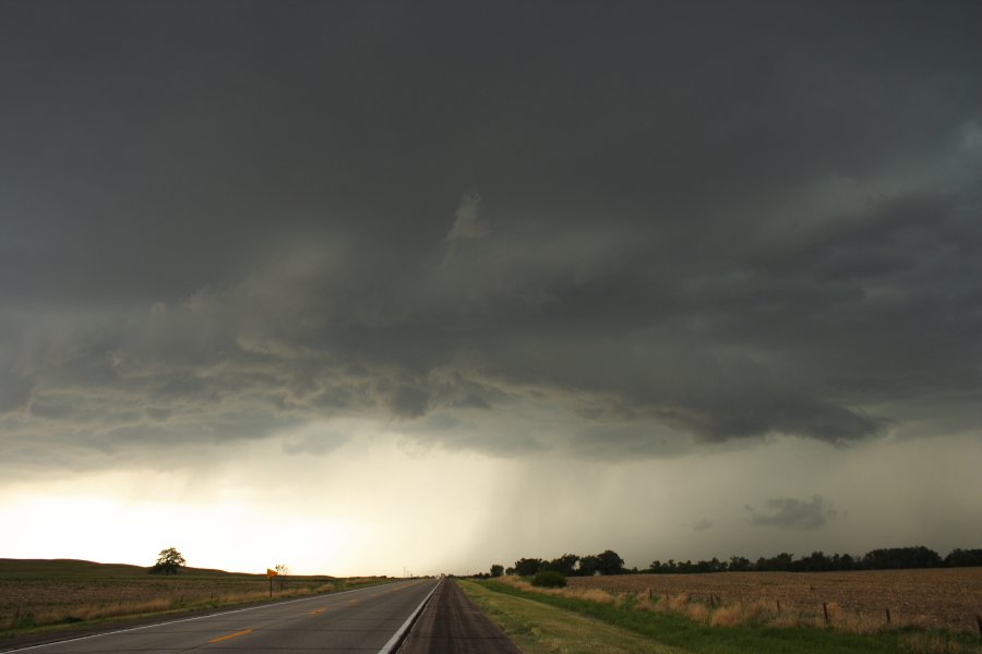 shelfcloud shelf_cloud : W of Grand Island, Nebraska, USA   23 May 2006