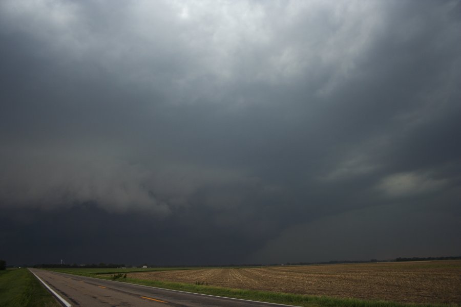 cumulonimbus thunderstorm_base : NE of Grand Island, Nebraska, USA   23 May 2006