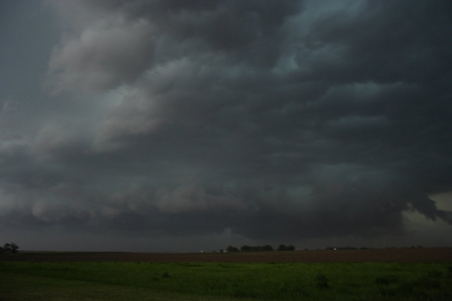 shelfcloud shelf_cloud : NE of Grand Island, Nebraska, USA   23 May 2006