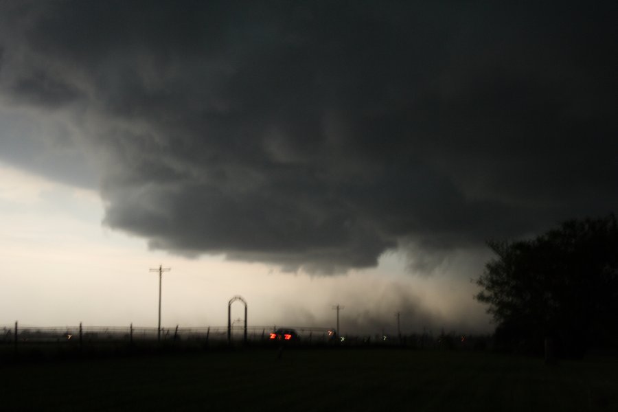 microburst micro_burst : NE of Grand Island, Nebraska, USA   23 May 2006