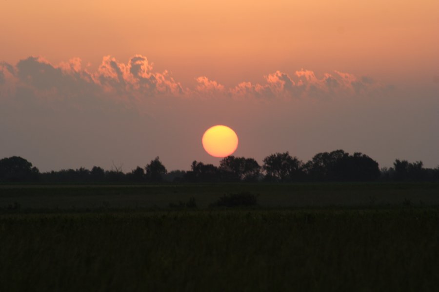 sunset sunset_pictures : N of Joplin, Missouri, USA   24 May 2006