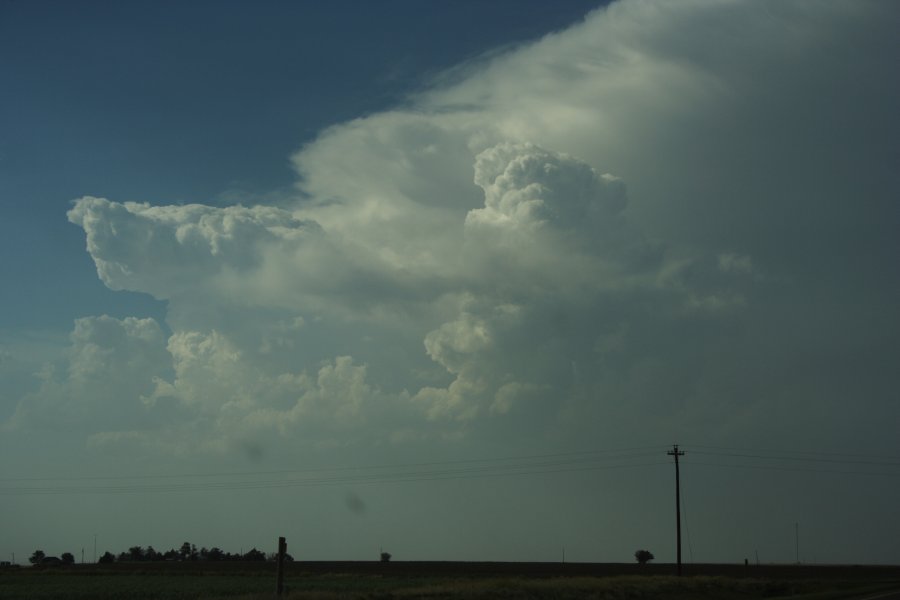 cumulonimbus supercell_thunderstorm : SW of Hoxie, Kansas, USA   26 May 2006