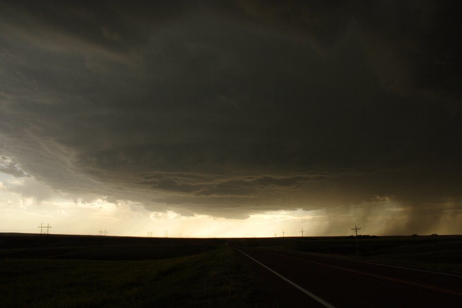 cumulonimbus supercell_thunderstorm : SW of Hoxie, Kansas, USA   26 May 2006