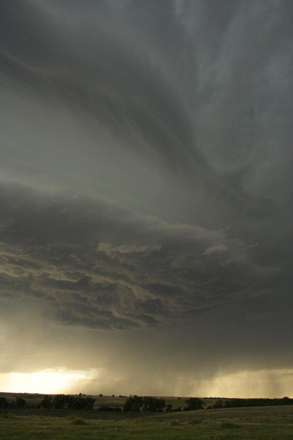 cumulonimbus supercell_thunderstorm : SW of Hoxie, Kansas, USA   26 May 2006