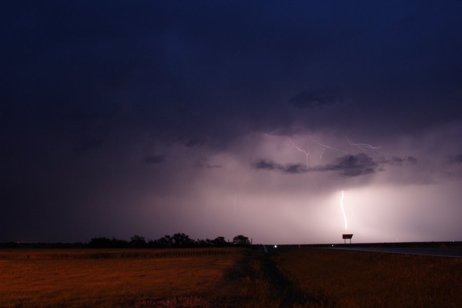 lightning lightning_bolts : near Hoxie, Kansas, USA   26 May 2006