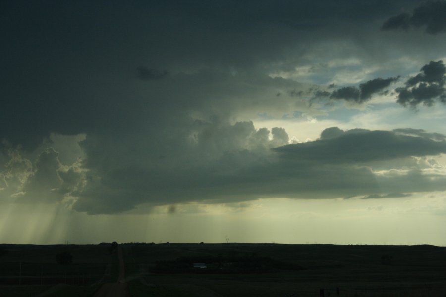 cumulonimbus thunderstorm_base : Bismark, North Dakota, USA   27 May 2006