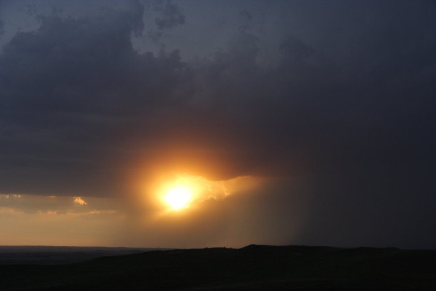 raincascade precipitation_cascade : S of Bismark, North Dakota, USA   27 May 2006