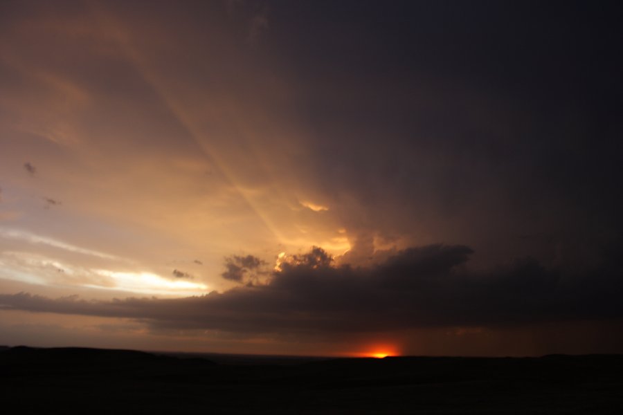 sunset sunset_pictures : S of Bismark, North Dakota, USA   27 May 2006