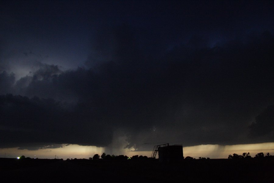 cumulonimbus thunderstorm_base : SE of Kinsley, Kansas, USA   29 May 2006