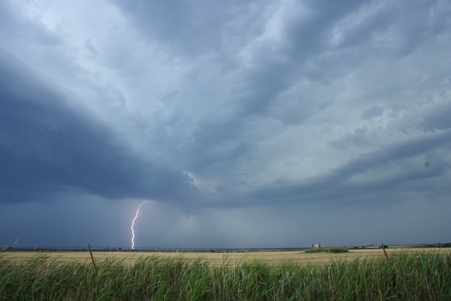 lightning lightning_bolts : near Mangum, Oklahoma, USA   30 May 2006