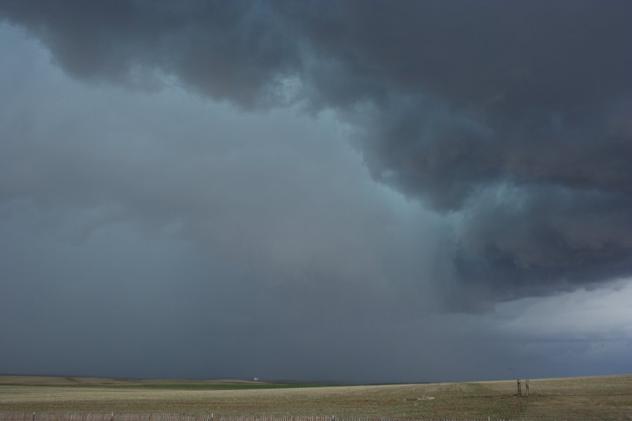 cumulonimbus supercell_thunderstorm : E of Limon, Colorado, USA   31 May 2006