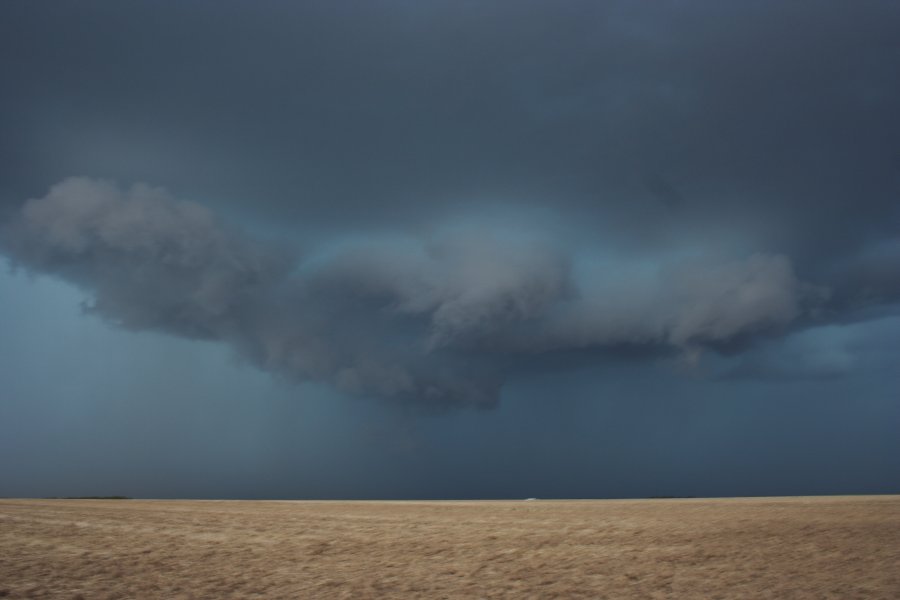 cumulonimbus supercell_thunderstorm : E of Limon, Colorado, USA   31 May 2006