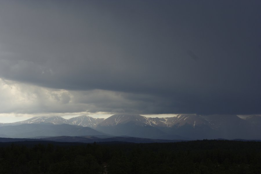 cumulonimbus thunderstorm_base : W of Raton, Colorado, USA   1 June 2006