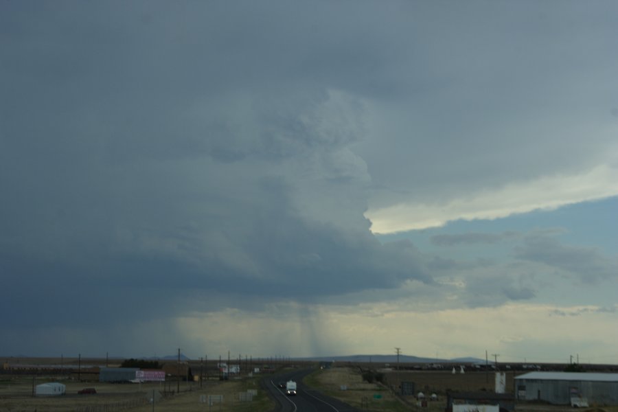 thunderstorm cumulonimbus_incus : W of Clayton, Colorado, USA   2 June 2006