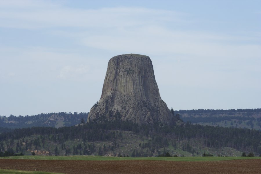 cirrostratus cirrostratus_cloud : Devils Tower, Wyoming, USA   8 June 2006