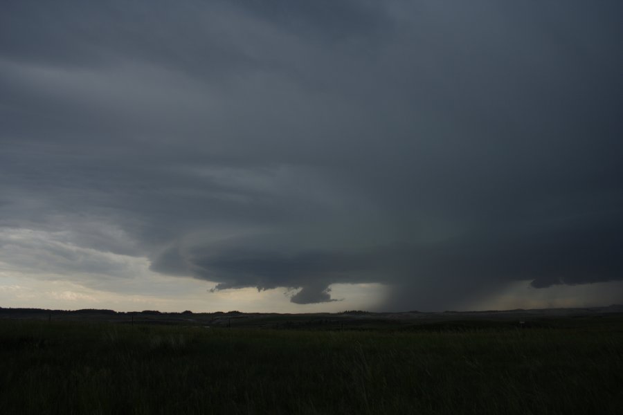 wallcloud thunderstorm_wall_cloud : E of Billings, Montana, USA   8 June 2006