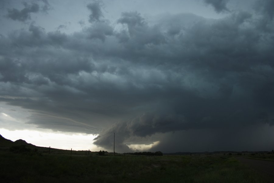 cumulonimbus supercell_thunderstorm : E of Billings, Montana, USA   8 June 2006