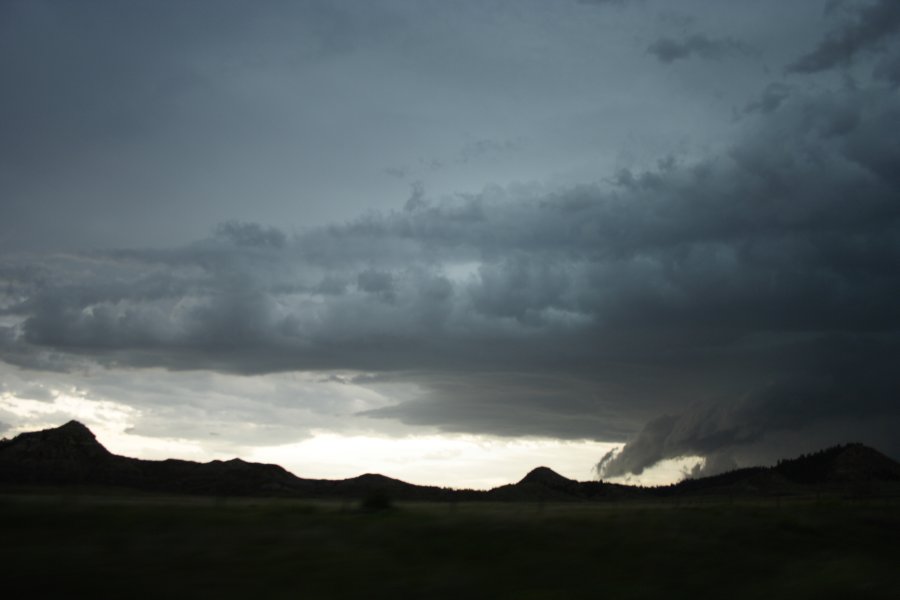 cumulonimbus supercell_thunderstorm : E of Billings, Montana, USA   8 June 2006