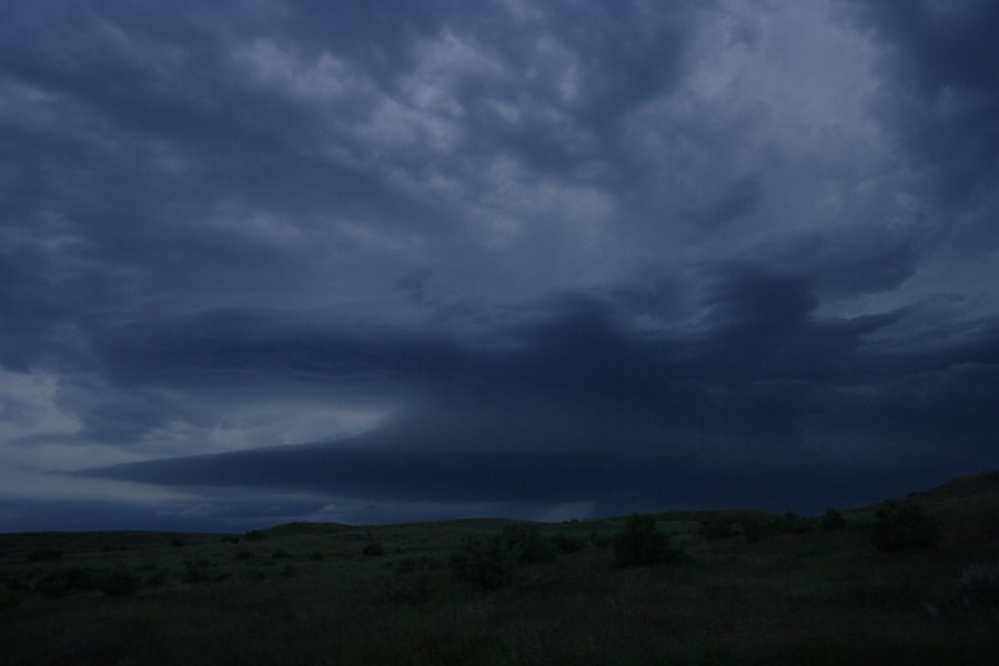 cumulonimbus supercell_thunderstorm : SW of Miles City, Montana, USA   8 June 2006