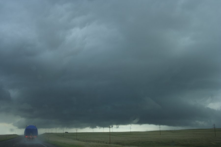 cumulonimbus thunderstorm_base : S of Newcastle, Wyoming, USA   9 June 2006