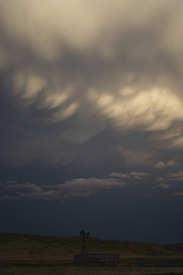 mammatus mammatus_cloud : Scottsbluff, Nebraska, USA   9 June 2006