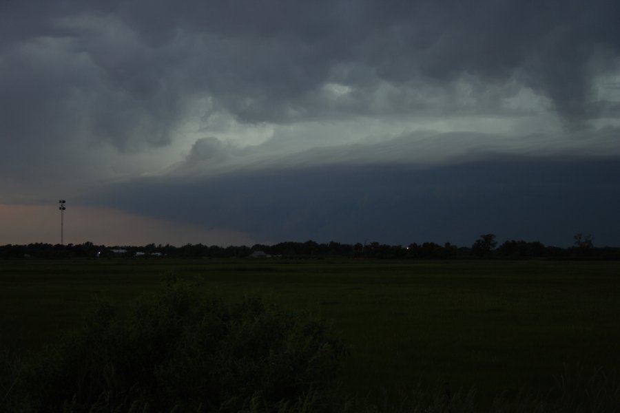 cumulonimbus supercell_thunderstorm : SE of Authur, Nebraska, USA   10 June 2006