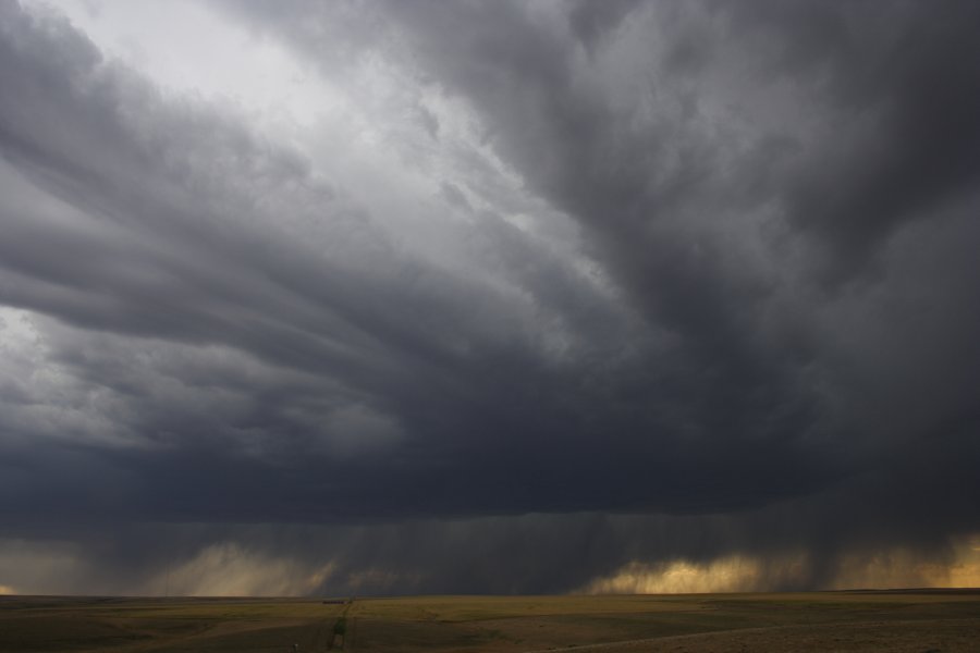 cumulonimbus thunderstorm_base : S of Fort Morgan, Colorado, USA   11 June 2006