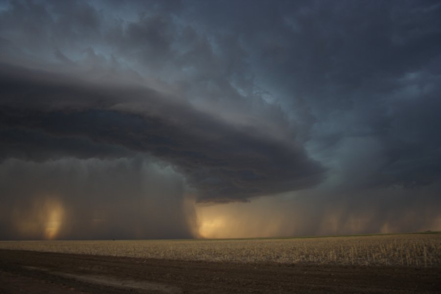 microburst micro_burst : S of Fort Morgan, Colorado, USA   11 June 2006