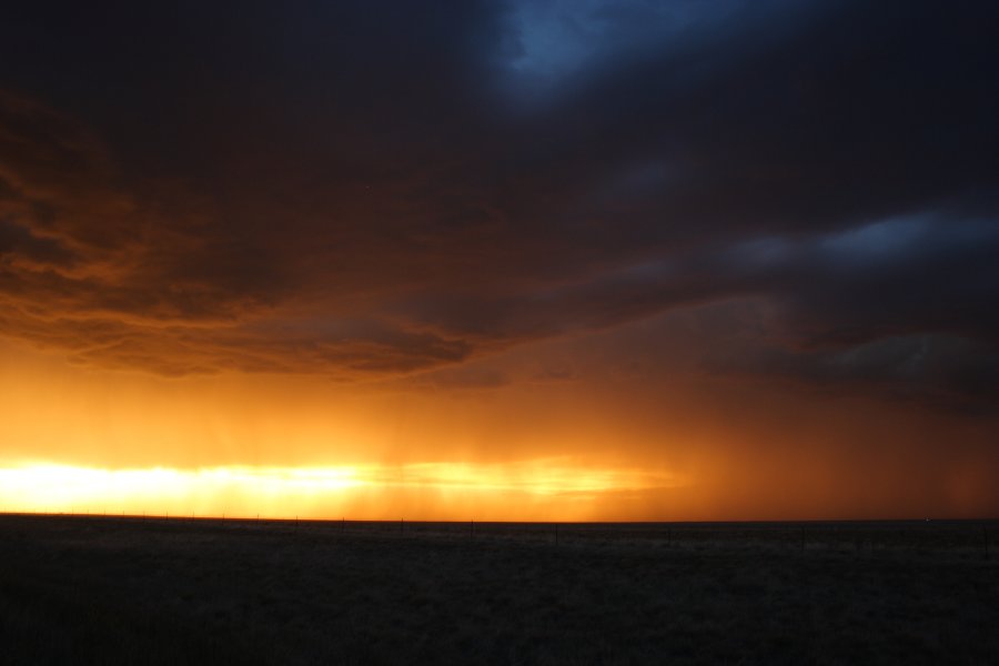 cumulonimbus thunderstorm_base : S of Fort Morgan, Colorado, USA   11 June 2006