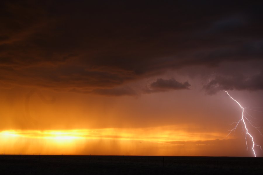 raincascade precipitation_cascade : S of Fort Morgan, Colorado, USA   11 June 2006