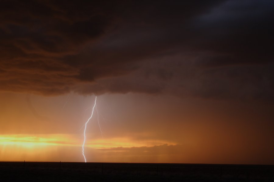 cumulonimbus thunderstorm_base : S of Fort Morgan, Colorado, USA   11 June 2006