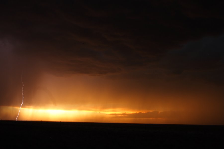 raincascade precipitation_cascade : S of Fort Morgan, Colorado, USA   11 June 2006